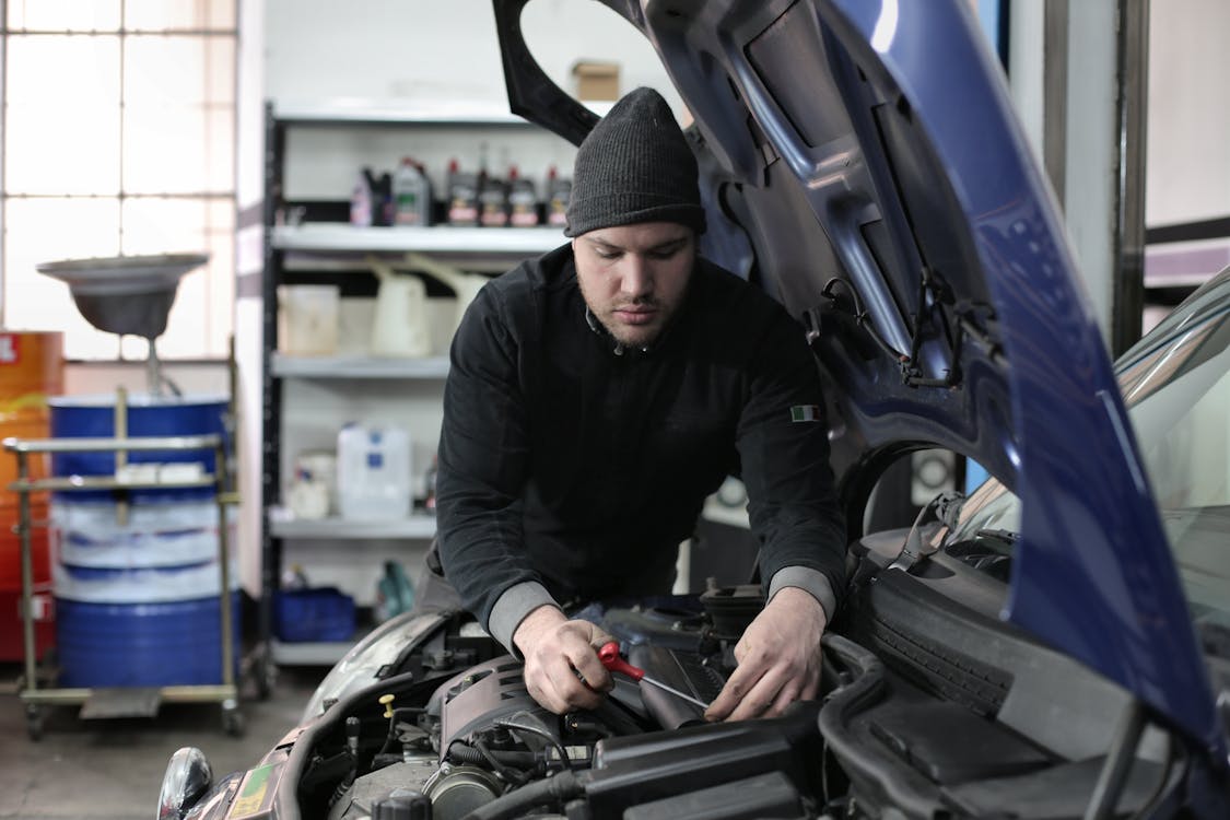 Mobile tyre fitting service in Leeds